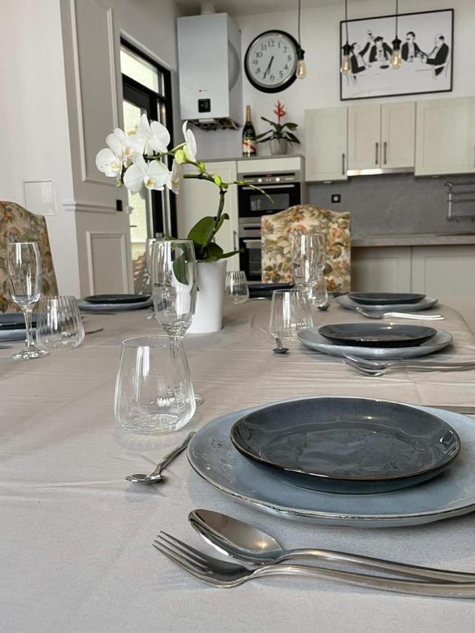 Le Gite De Jean Thevenin, Avec Parking Gratuit Épernay Eksteriør bilde